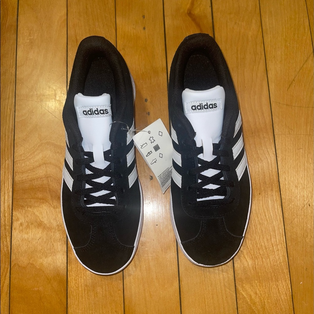 Adidas old skool 3 strips low top sneakers